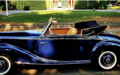 Oldtimer-Fahrer demonstrieren in Blankenese