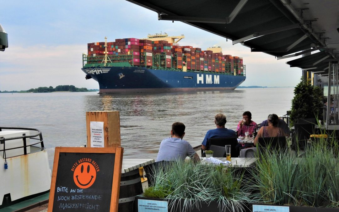 Vorhin vorbeigerauscht: „HMM Rotterdam“🇵🇦