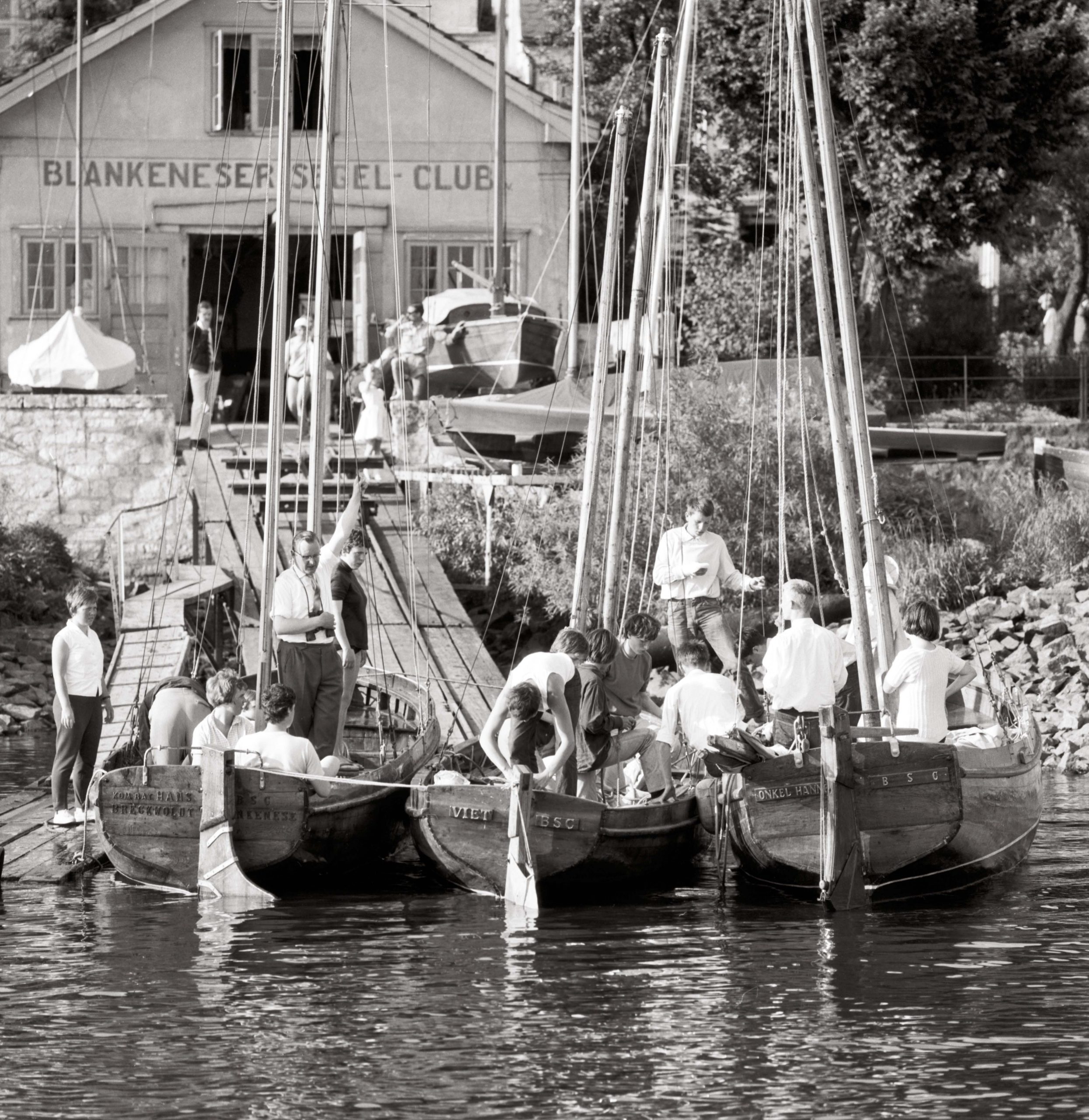 JUNIUS_Blankenese_Seite-88-89