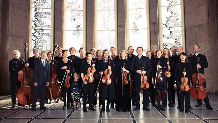 Benefizkonzert_zugunsten_der_Fluechtlingshilfe-DafoHE