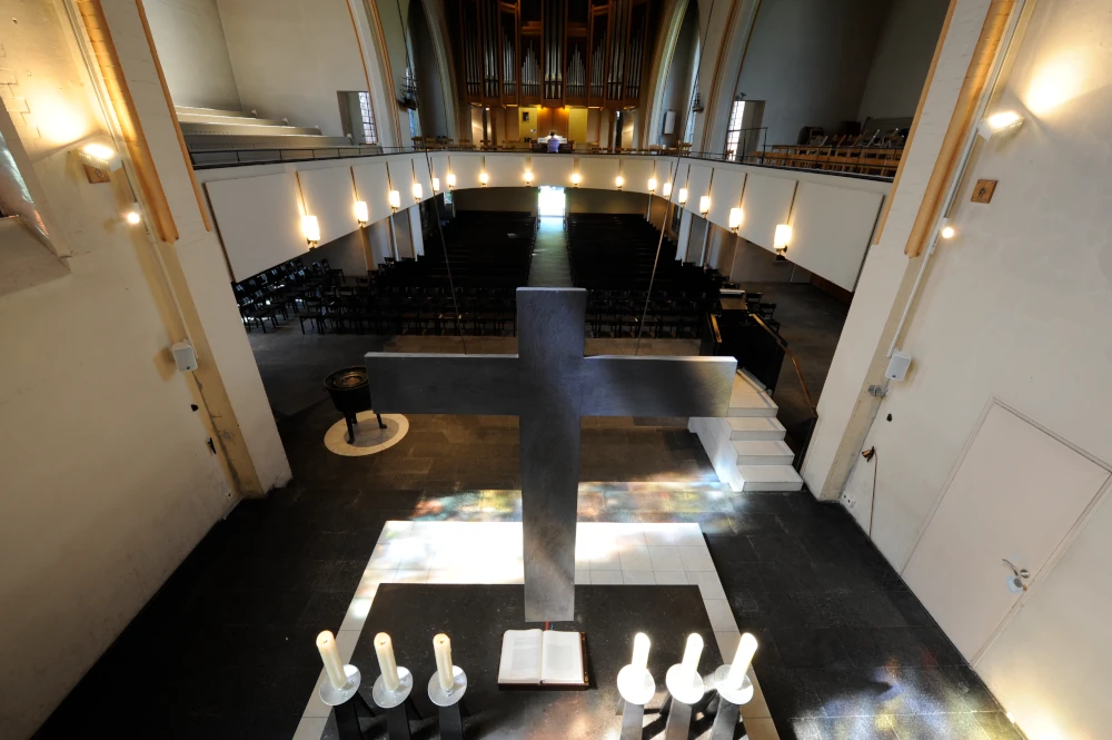 Kirche2010_KircheBlankenese_vor_Renovierung