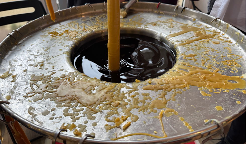 Kerzenziehen für die Hamburger Tafel