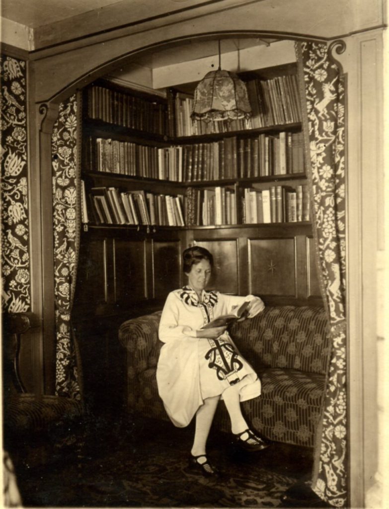 BF.5 Erna Schaper